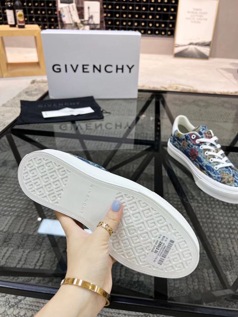 Givenchy Sneakers